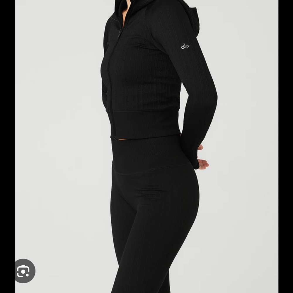 Alo cable knot cropped hoodie